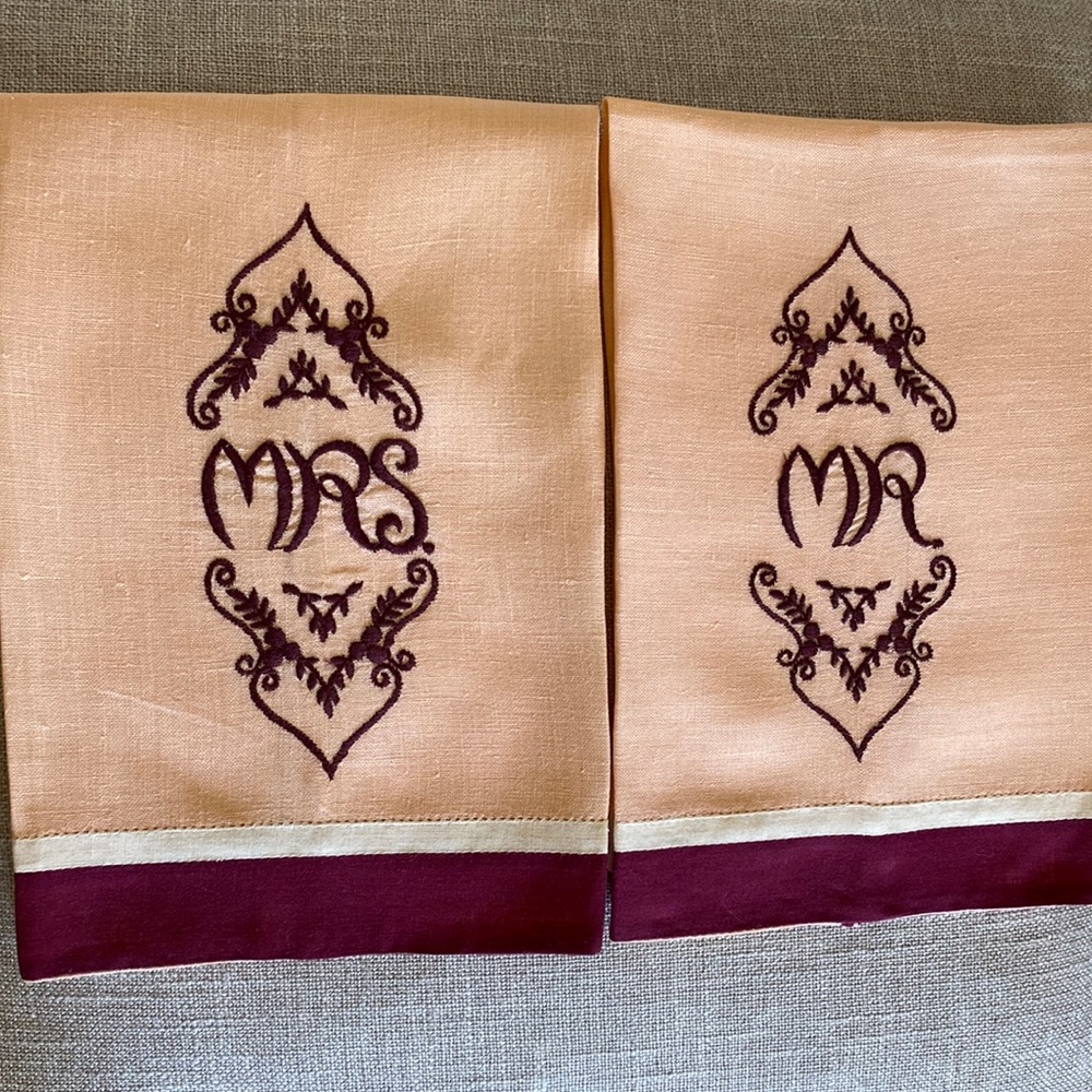 Charming Vintage Linen Fingertip Towels Embroidered Mr., Mrs.💖